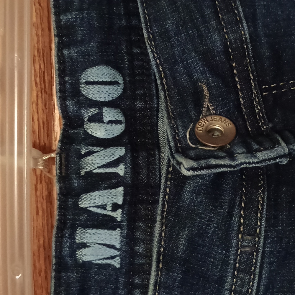 Mango capris - Picture 2 of 3